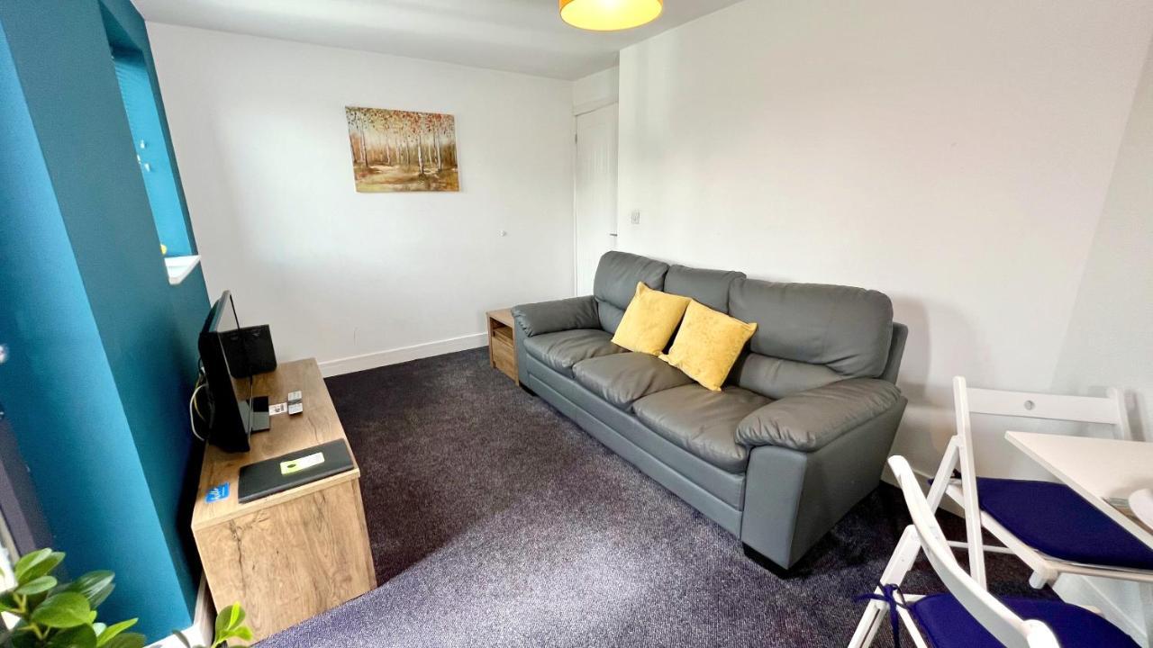 Cross Court, Stafford By Bell Apartments Exterior foto